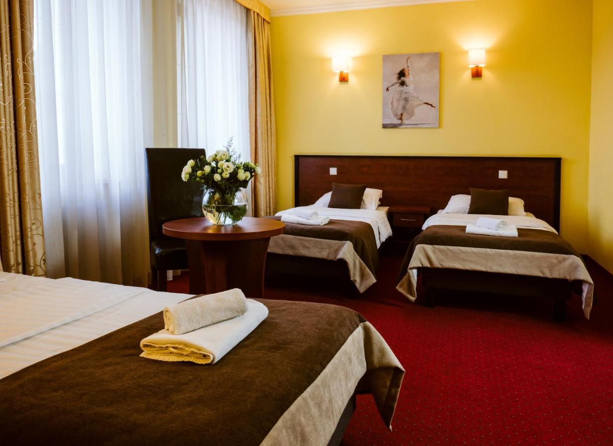Hotel Piotr Spa&Wellness Boguszów-Gorce Exteriör bild